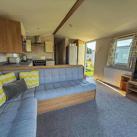 Lovely 8 Berth Caravan In Southview Holiday Park, Ref 33042Tc Skegness Eksteriør billede